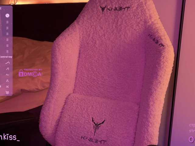 -FoxAlisa-'s BongaCams show and profile