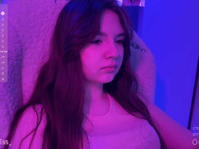 -FoxAlisa-'s BongaCams show and profile