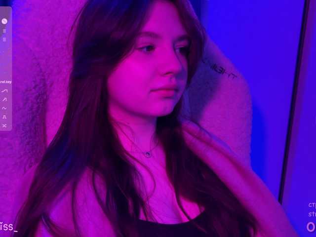 -FoxAlisa-'s BongaCams show and profile