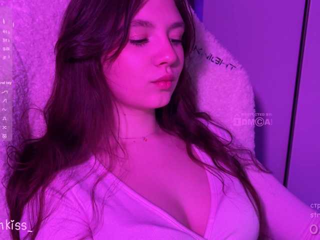 -FoxAlisa-'s BongaCams show and profile