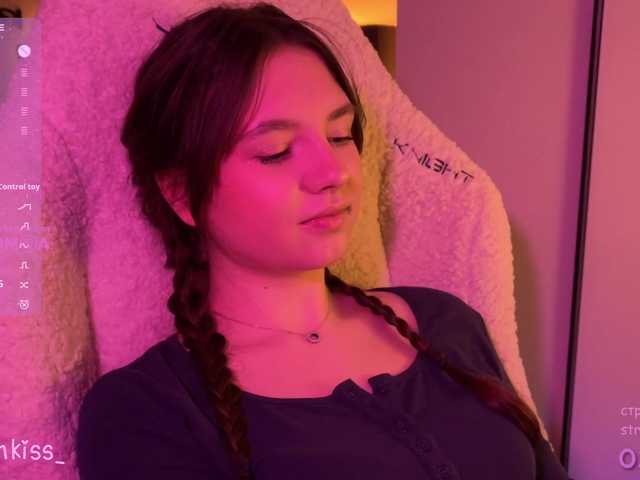 -FoxAlisa-'s BongaCams show and profile