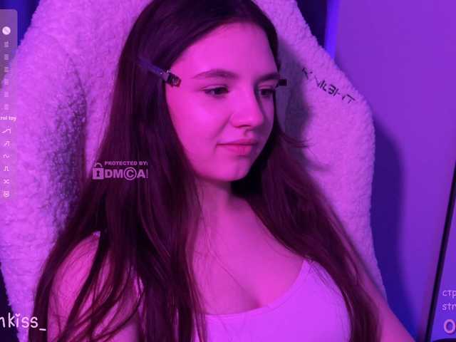 -FoxAlisa-'s BongaCams show and profile