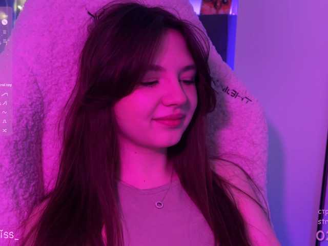 -FoxAlisa-'s BongaCams show and profile