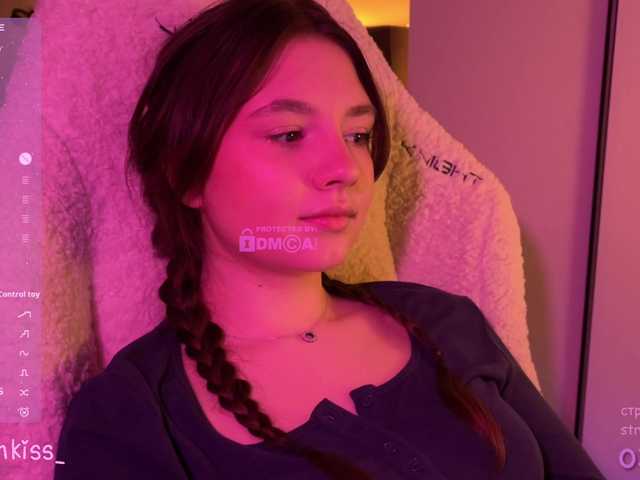 -FoxAlisa-'s BongaCams show and profile