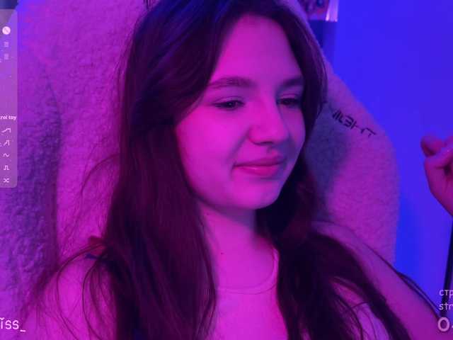 -FoxAlisa-'s BongaCams show and profile