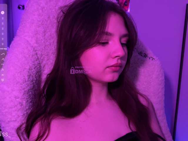 -FoxAlisa-'s BongaCams show and profile