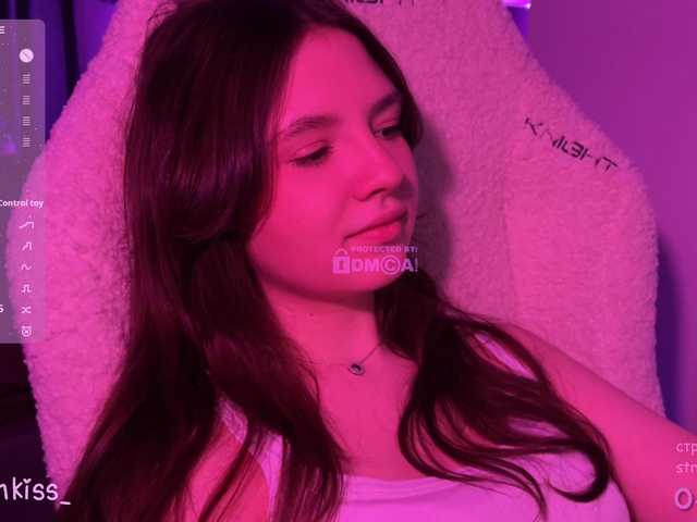 -FoxAlisa-'s BongaCams show and profile