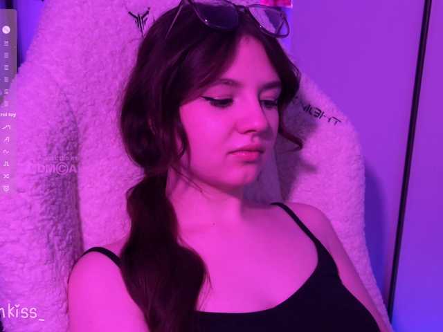 -FoxAlisa-'s BongaCams show and profile