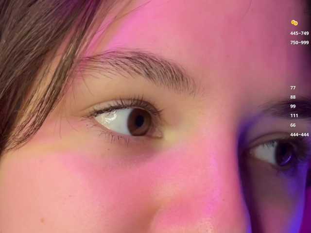 -FoxAlisa- from BongaCams