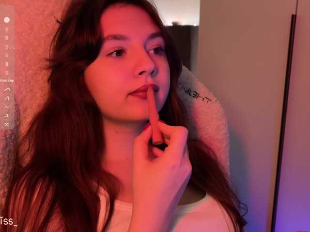 -FoxAlisa-'s BongaCams show and profile