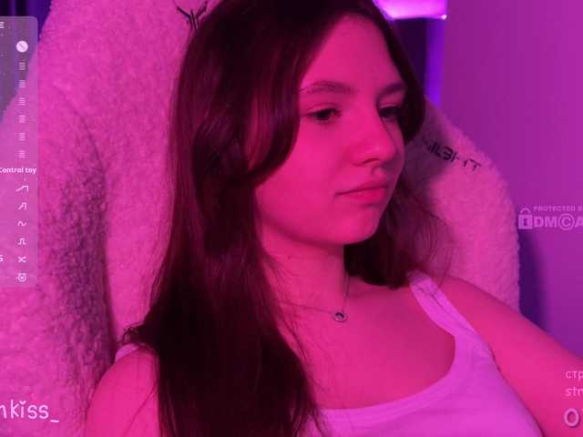 -FoxAlisa-'s BongaCams show and profile