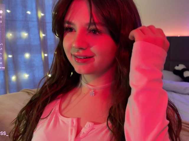 -FoxAlisa-'s BongaCams show and profile