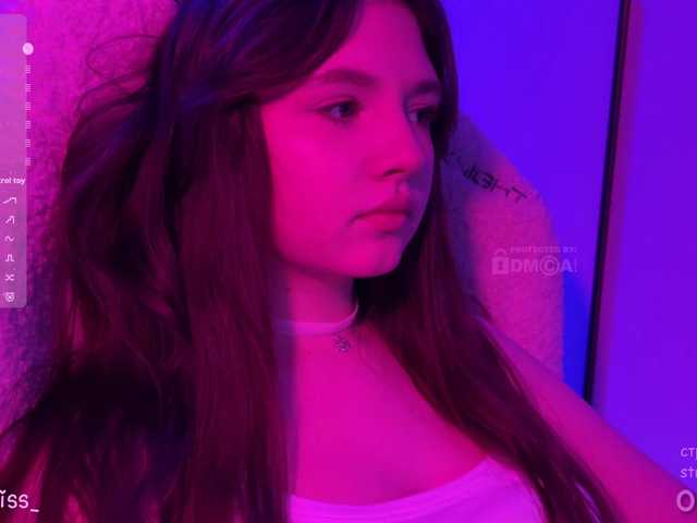 -FoxAlisa-'s BongaCams show and profile