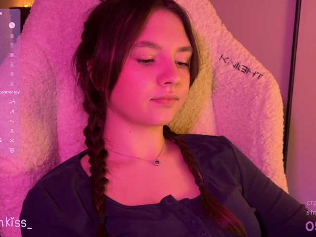 -FoxAlisa-'s BongaCams show and profile