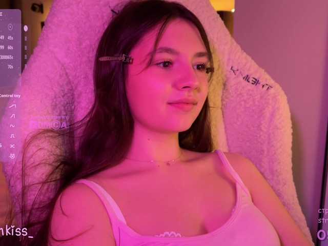-FoxAlisa-'s BongaCams show and profile