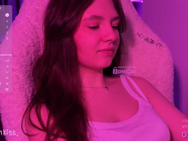 -FoxAlisa-'s BongaCams show and profile