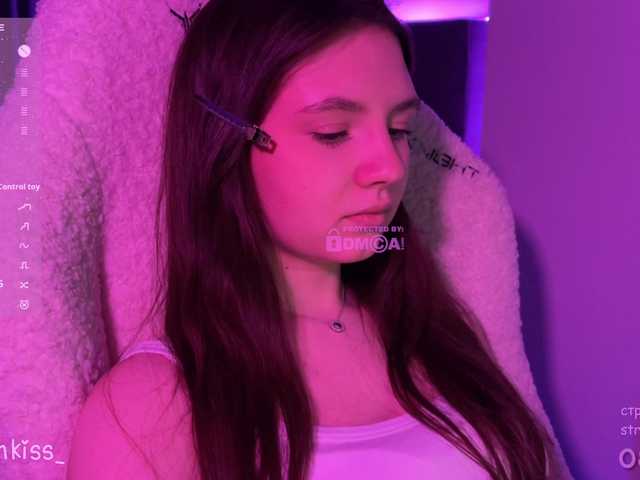 -FoxAlisa-'s BongaCams show and profile