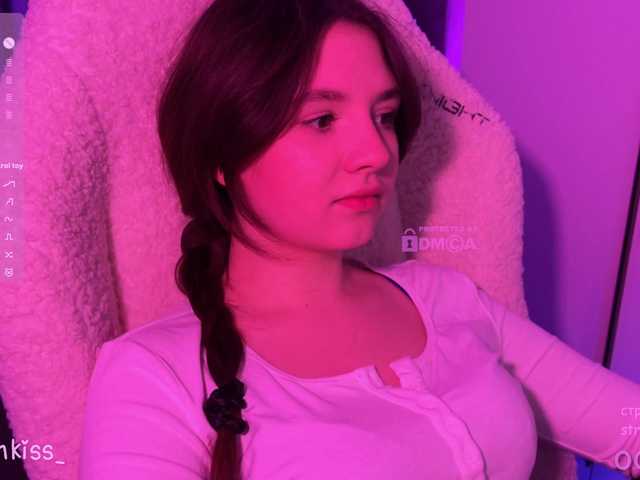 -FoxAlisa-'s BongaCams show and profile