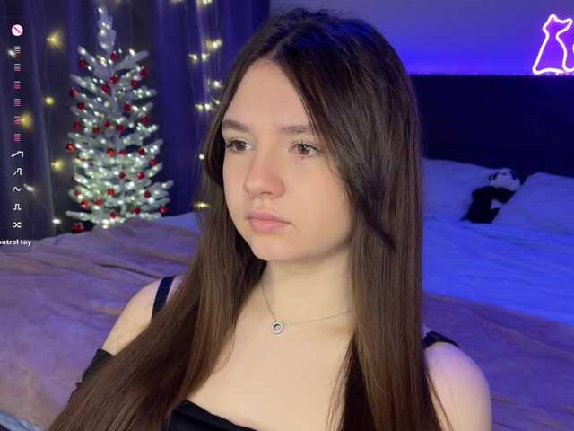 -FoxAlisa-'s BongaCams show and profile