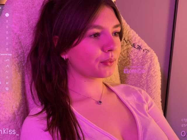 -FoxAlisa-'s BongaCams show and profile