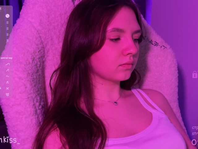 -FoxAlisa-'s BongaCams show and profile