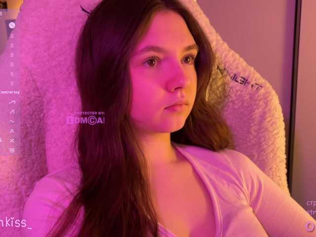 -FoxAlisa-'s BongaCams show and profile