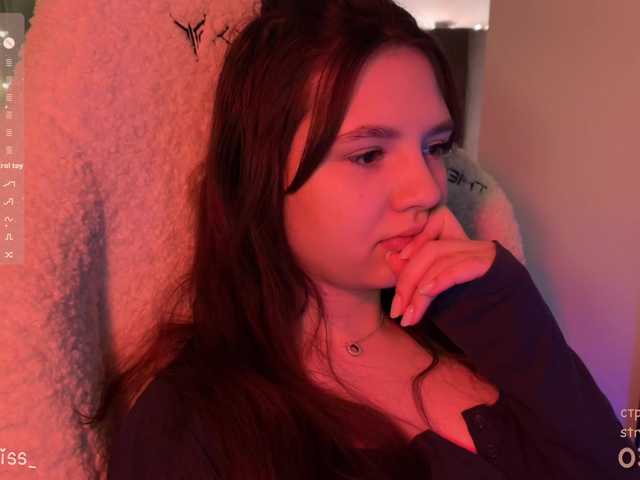 -FoxAlisa-'s BongaCams show and profile