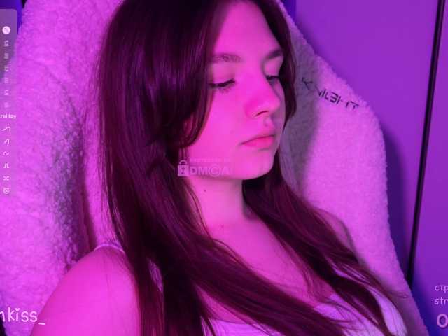 -FoxAlisa-'s BongaCams show and profile