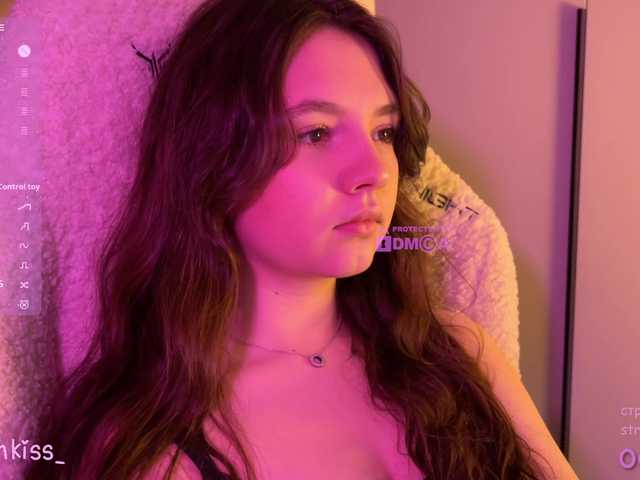 -FoxAlisa-'s BongaCams show and profile