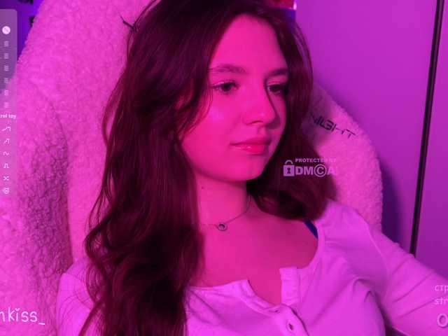 -FoxAlisa-'s BongaCams show and profile