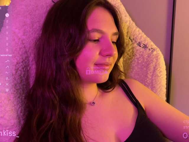 -FoxAlisa-'s BongaCams show and profile