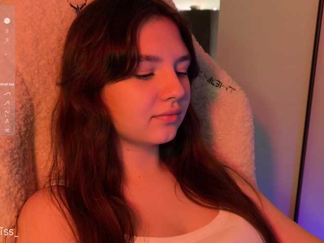 -FoxAlisa-'s BongaCams show and profile