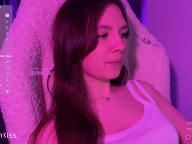 -FoxAlisa-'s BongaCams show and profile