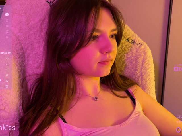 -FoxAlisa-'s BongaCams show and profile