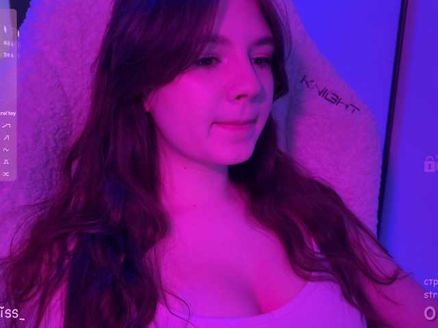 -FoxAlisa-'s BongaCams show and profile