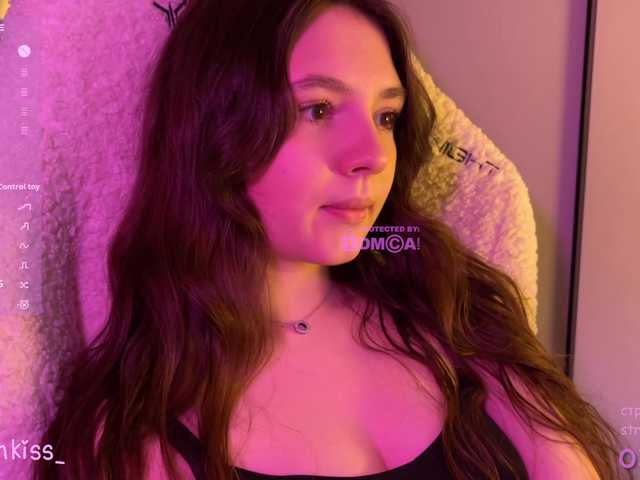 -FoxAlisa-'s BongaCams show and profile