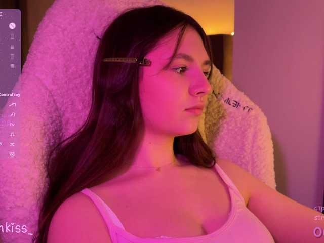 -FoxAlisa-'s BongaCams show and profile