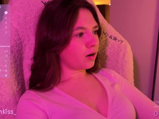 -FoxAlisa-'s BongaCams show and profile