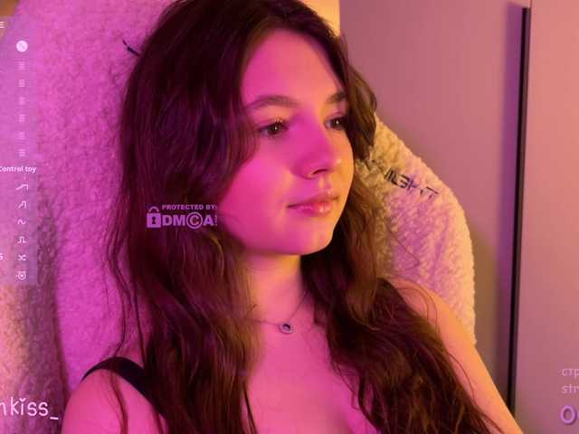 -FoxAlisa-'s BongaCams show and profile