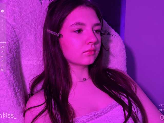 -FoxAlisa-'s BongaCams show and profile