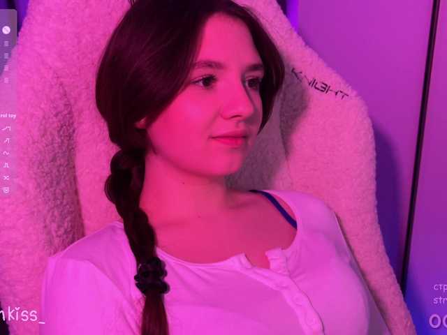 -FoxAlisa-'s BongaCams show and profile