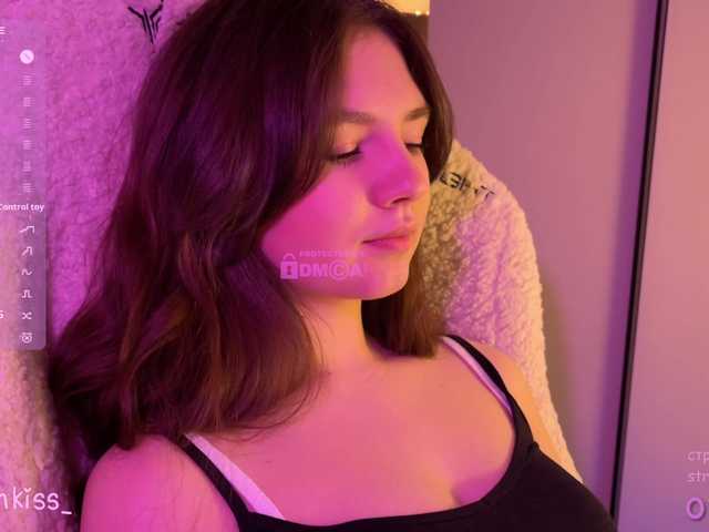 -FoxAlisa-'s BongaCams show and profile