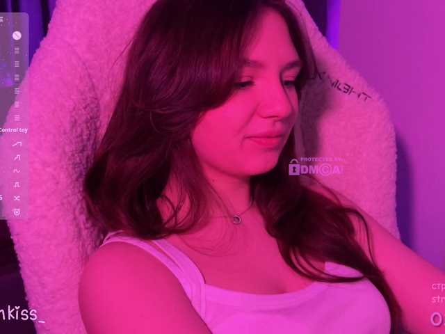 -FoxAlisa-'s BongaCams show and profile