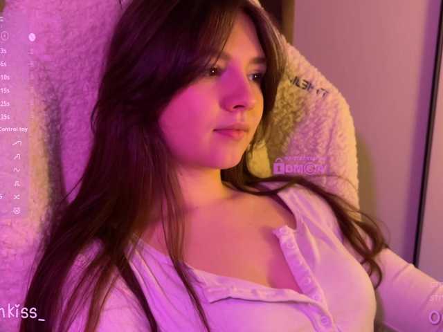 -FoxAlisa-'s BongaCams show and profile