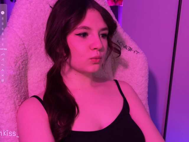 -FoxAlisa-'s BongaCams show and profile