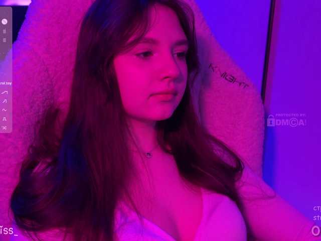 -FoxAlisa-'s BongaCams show and profile