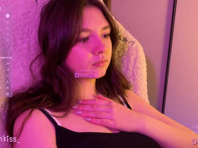 -FoxAlisa-'s BongaCams show and profile