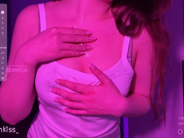 -FoxAlisa-'s BongaCams show and profile