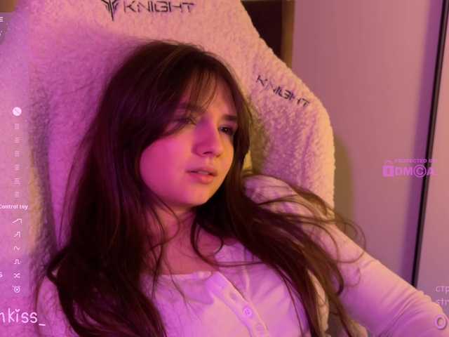 -FoxAlisa-'s BongaCams show and profile