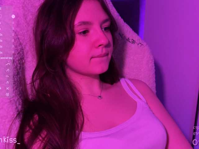 -FoxAlisa-'s BongaCams show and profile